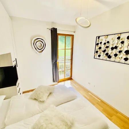 Modern Mountain Directly By Skiing Area Appartement *
