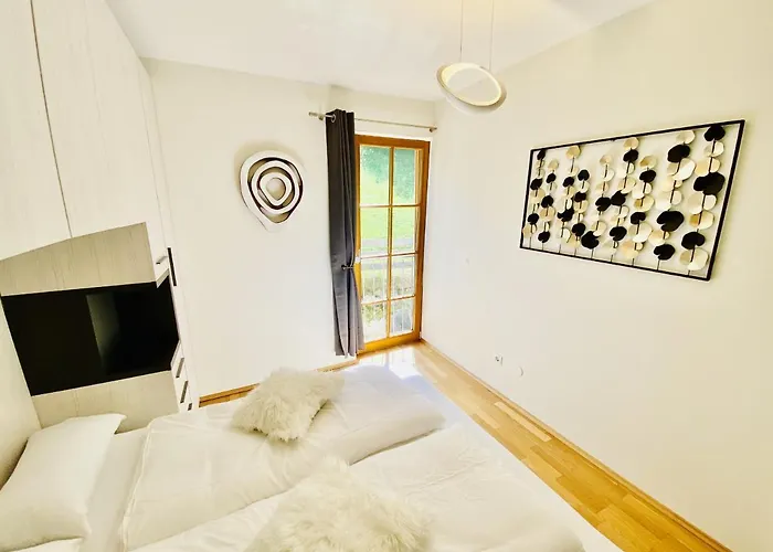 Modern Mountain Directly By Skiing Area Daire *